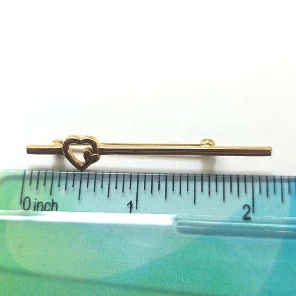 Vintage Estate Gold Tone Double Heart Romantic Feminine Long Bar Brooch Pin - Picture 3 of 3